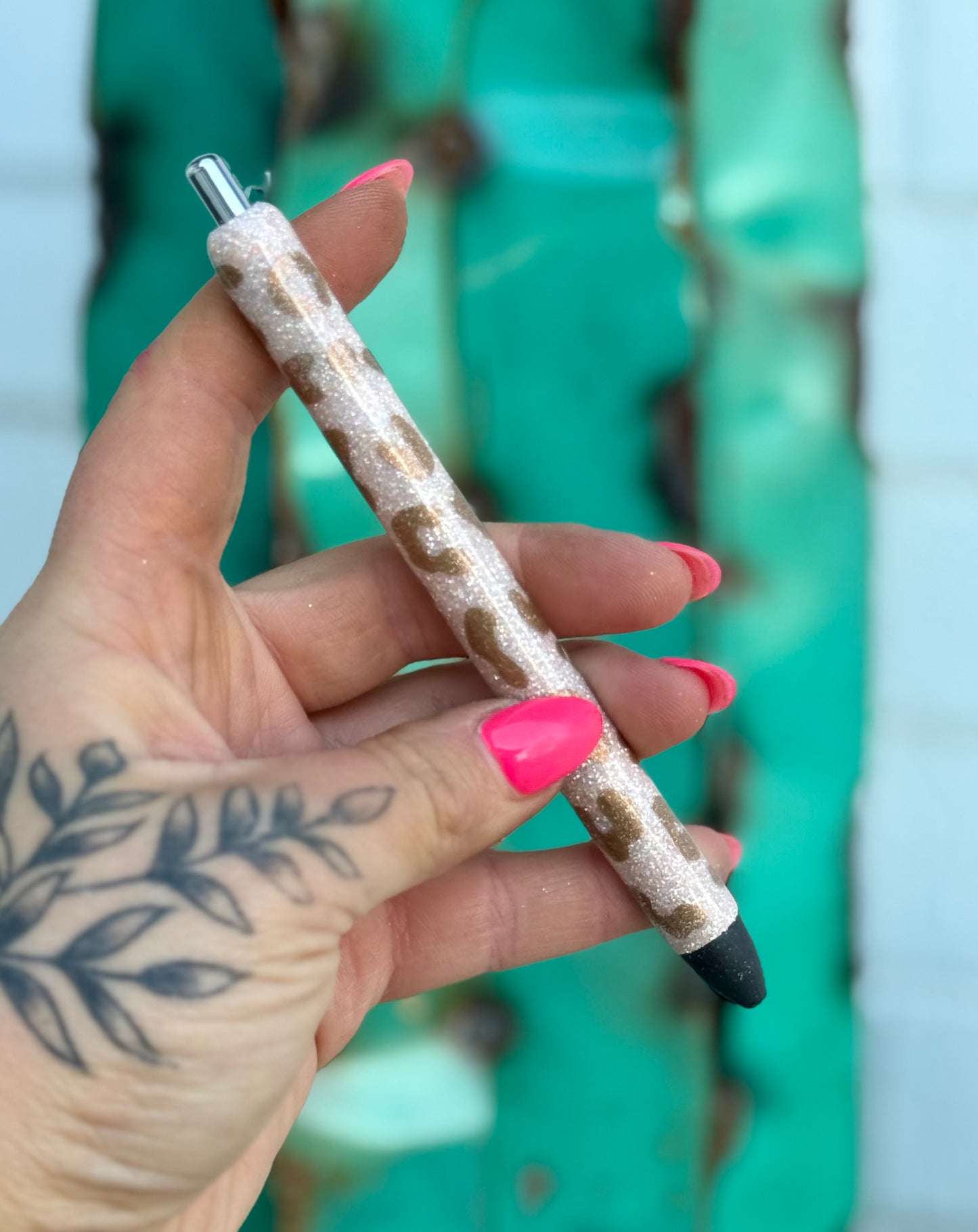 Cream Glitter with Brown Leopard Glitter Pen Pre-Order