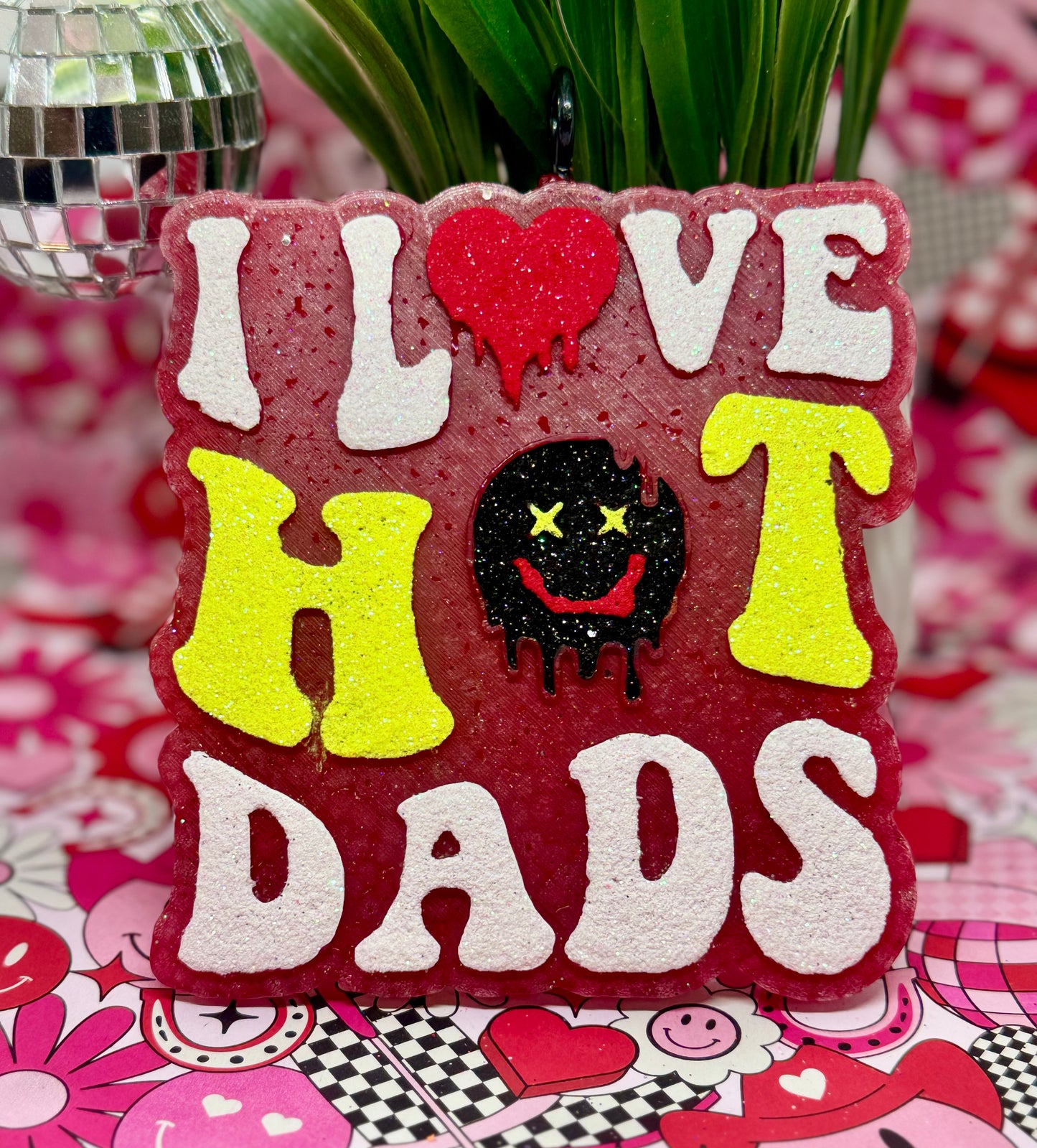 I Love Hot Dads (any color)