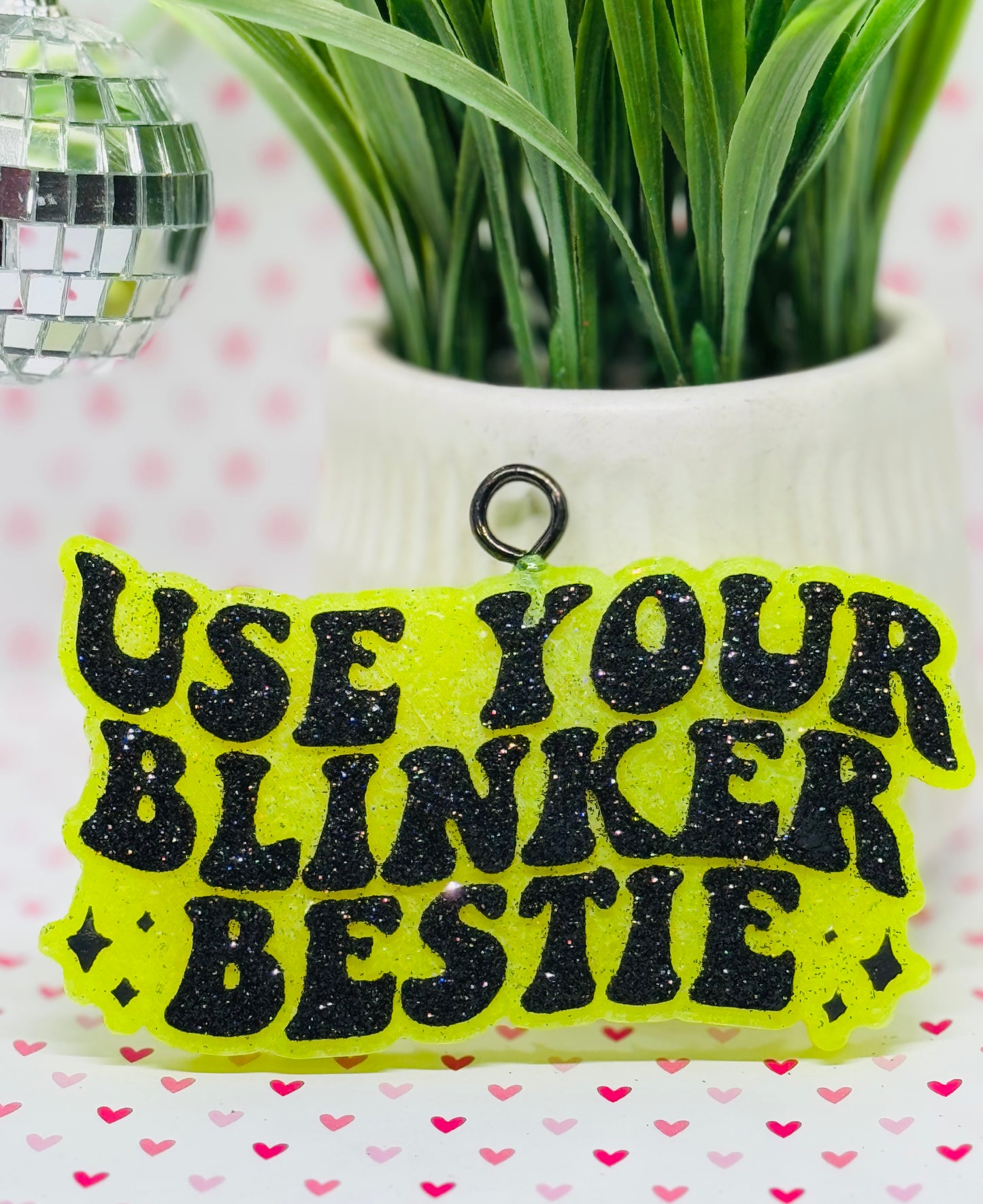 Use your blinker bestie ✨🩷