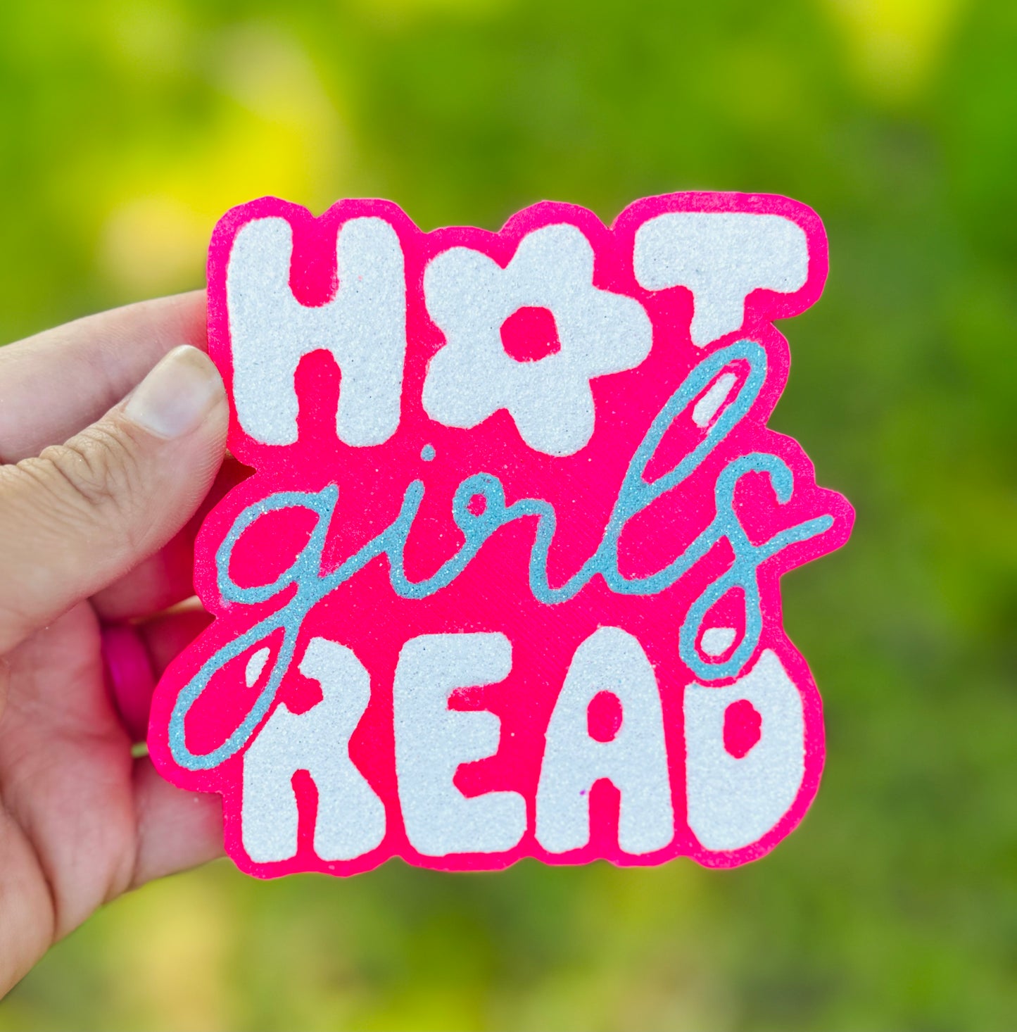 Hot Girls Read