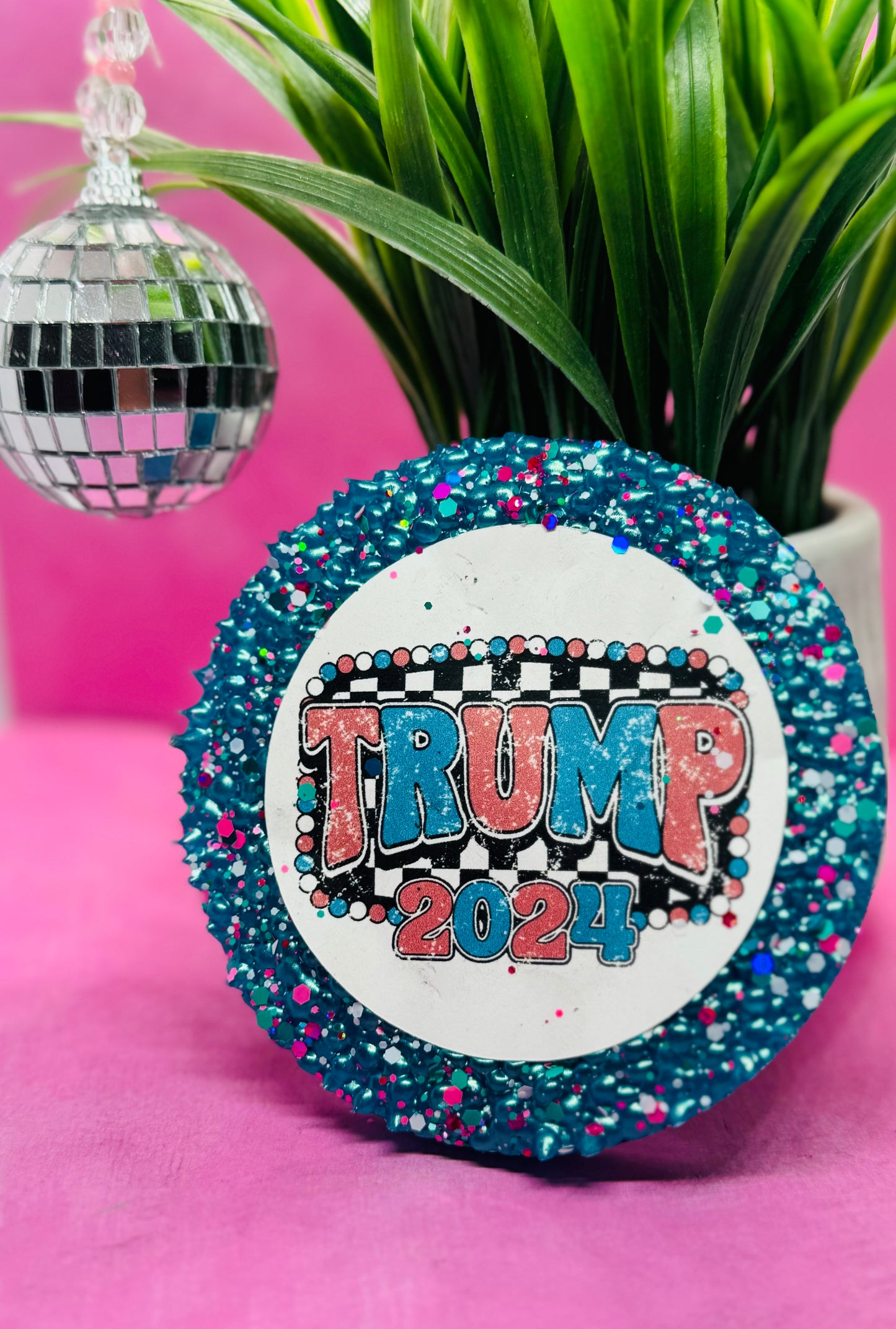 Turquoise Trump
