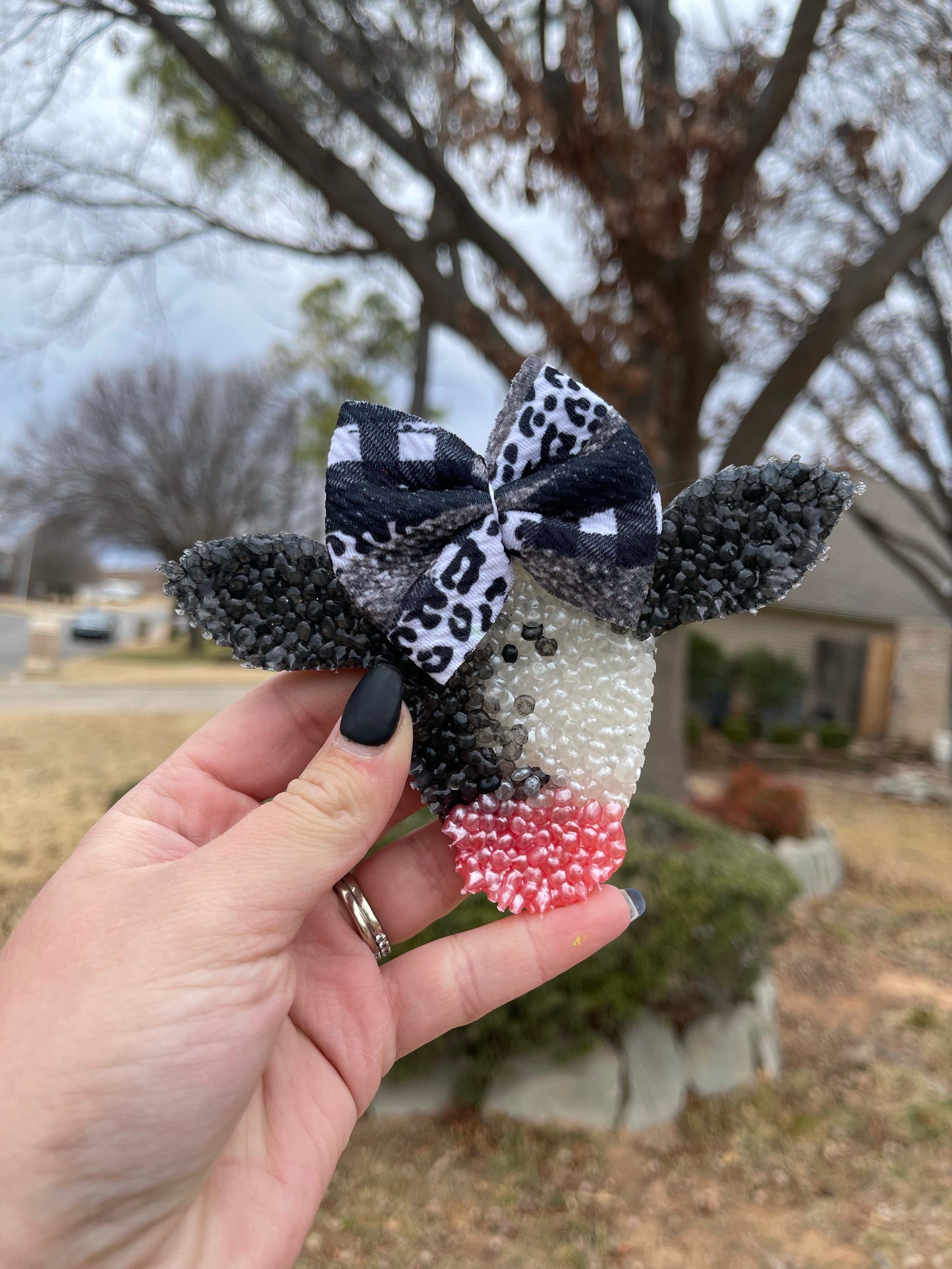 Black and White Cow (does not come with bow)