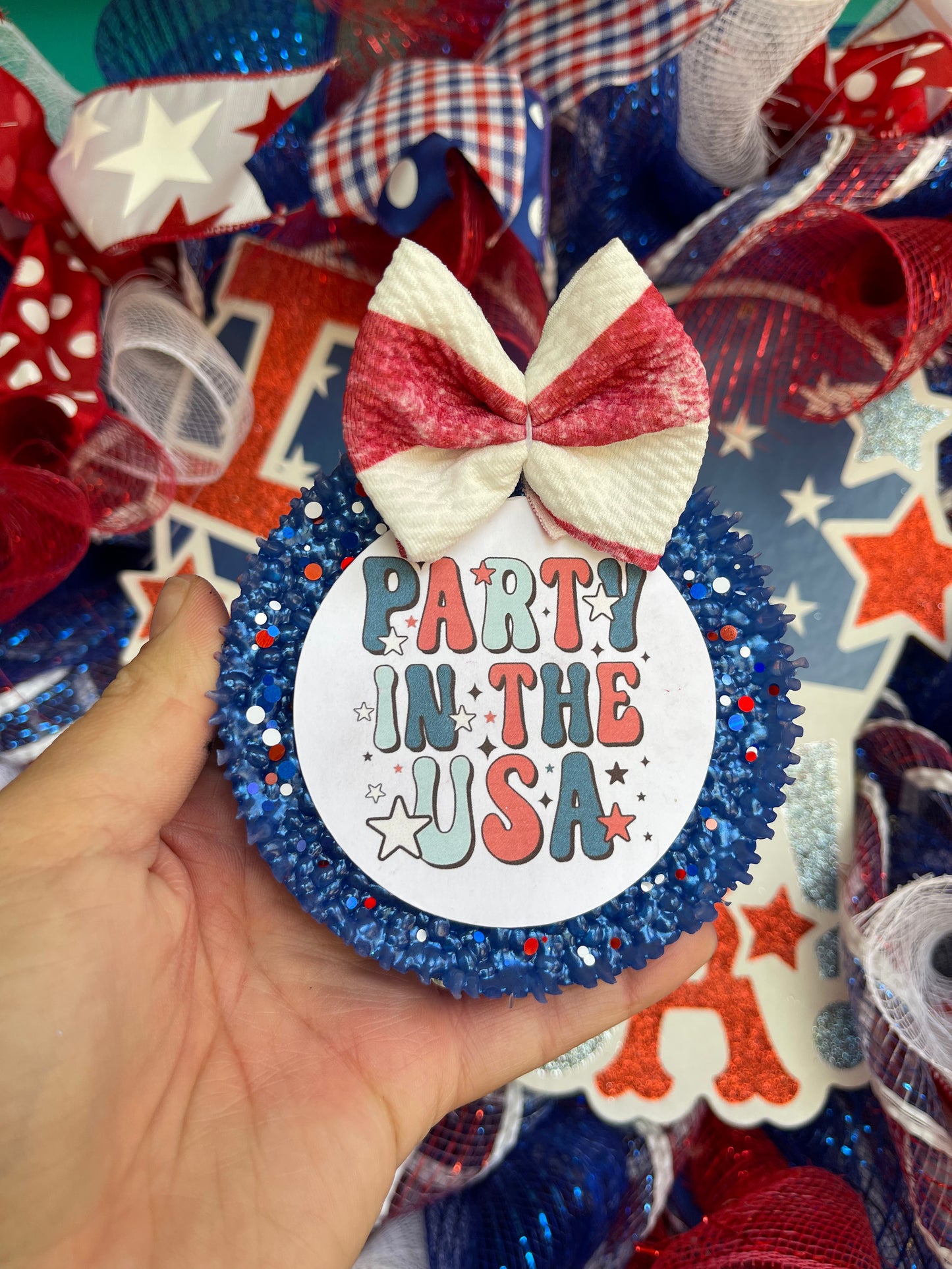 ❤️🇺🇸💙Party in the USA💙🇺🇸❤️ bow not included