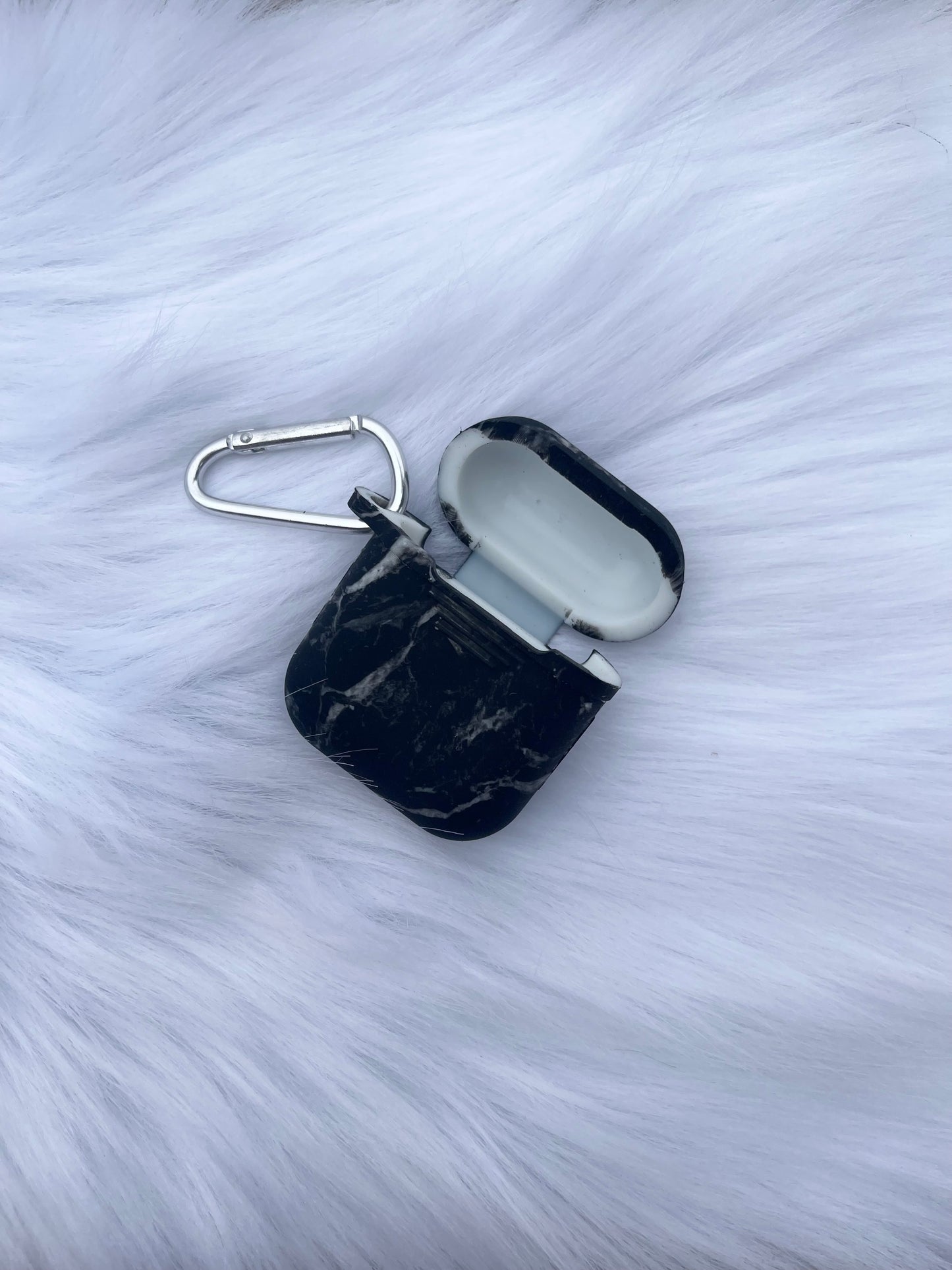 🖤Black Marble Silicone AirPods Case🖤