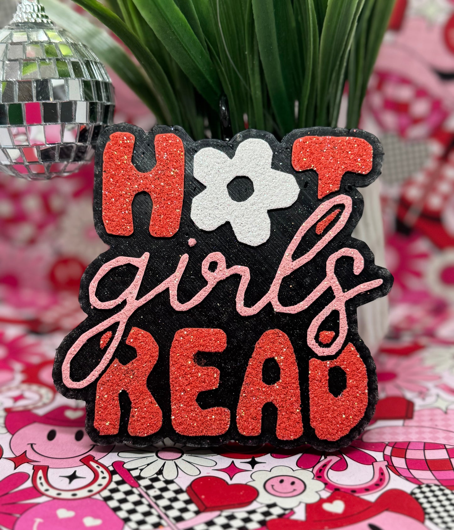 Hot Girls Read
