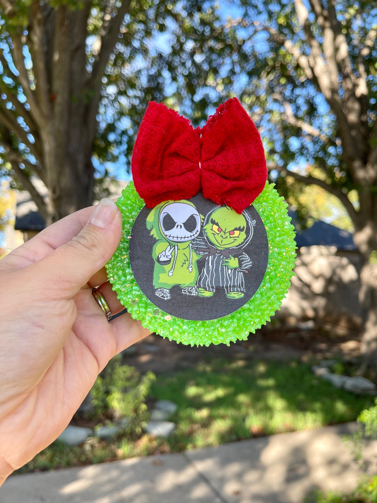 🤍Grinch and Skelly💚bow not included