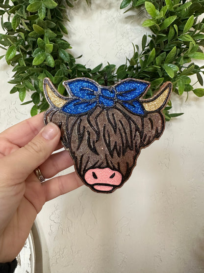 Highland Cow with bow